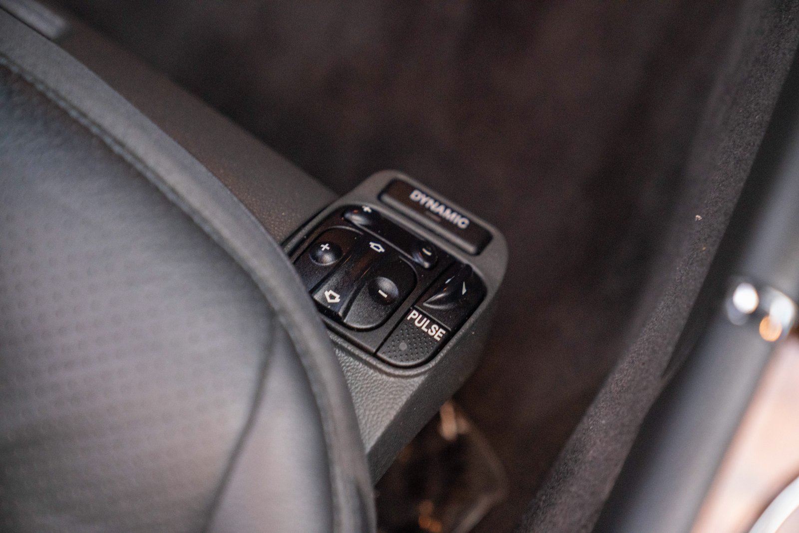 Used 2005 Mercedes-Benz E 500 4MATIC Sedan image 22