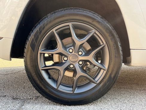 Used 2020 Jeep Grand Cherokee Limited X image 23