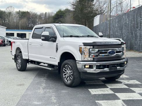 Used 2019 Ford F250 Lariat w/ Lariat Value Package image 1