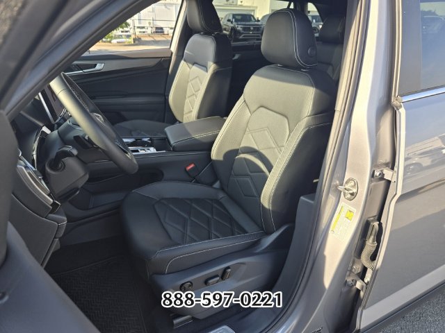 Used 2026 Volkswagen Atlas Cross Sport SE FWD image 9
