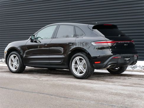 Used 2025 Porsche Macan image 3