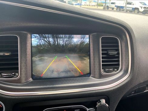 Used 2017 Dodge Charger SXT w/ Driver Confidence Group image 26