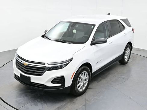 Used 2023 Chevrolet Equinox LS w/ LS Convenience Package image 34