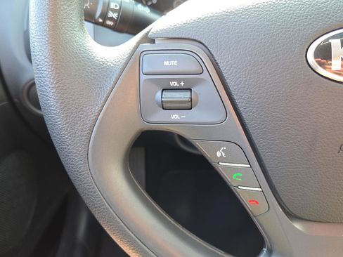 Used 2017 Kia Forte LX image 26