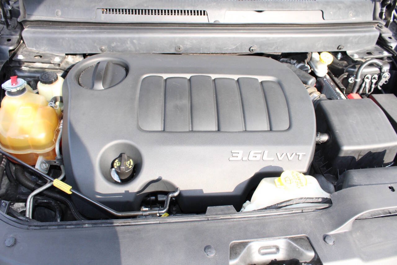 Used 2012 Dodge Journey SXT w/ Popular Equipment Group FWD image 24