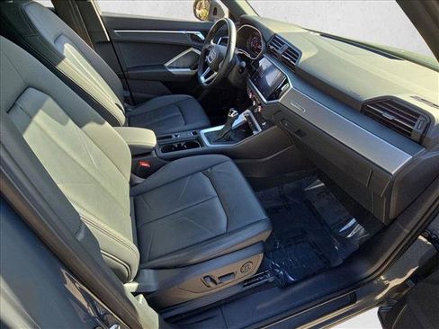 Used 2020 Audi Q3 2.0T Premium Plus w/ Premium Plus Package image 21