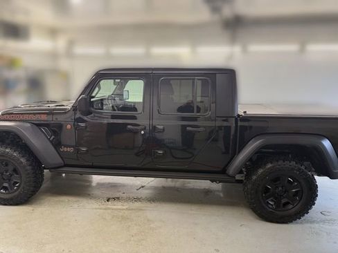 Used 2022 Jeep Gladiator Mojave w/ Trailer Tow Package AWD/4WD image 8
