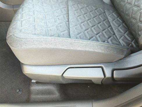 New 2026 Nissan Kicks SV w/ Charging Package image 27