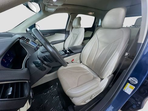 Used 2019 Lincoln Nautilus Reserve AWD/4WD image 27