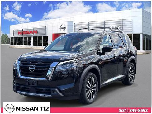 Certified 2023 Nissan Pathfinder Platinum w/ Cargo Package AWD/4WD image 1