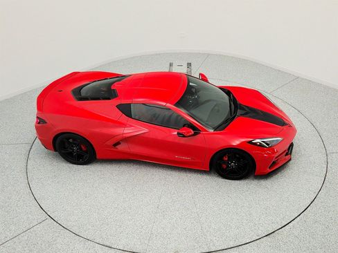 Used 2024 Chevrolet Corvette Stingray Coupe RWD image 25