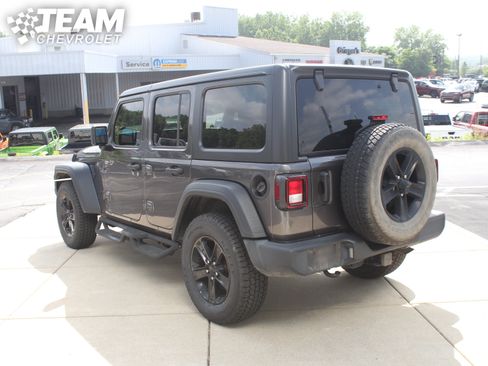 Used 2021 Jeep Wrangler Unlimited Sport AWD/4WD image 6