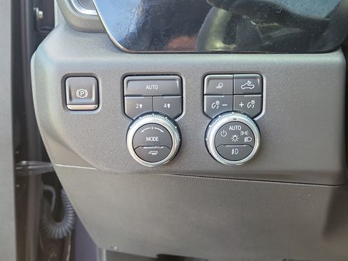 Used 2026 GMC Sierra 1500 SLT w/ SLT Premium Package AWD/4WD image 21