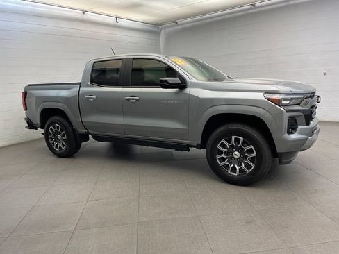 Used 2023 Chevrolet Colorado Z71 w/ Z71 Convenience Package 2 AWD/4WD image 6
