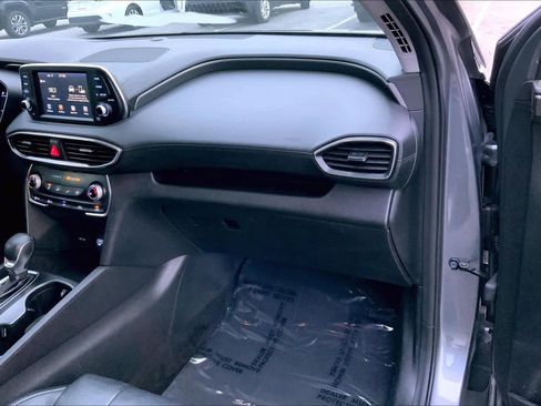 Used 2019 Hyundai Santa Fe SE AWD/4WD image 18