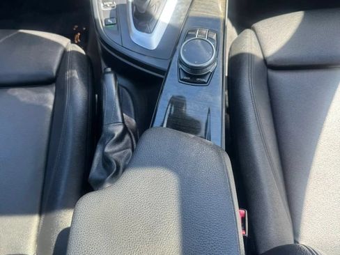 Used 2018 BMW 330i Sedan w/ Convenience Package RWD image 26