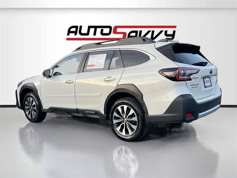 Used 2023 Subaru Outback Touring XT image 5