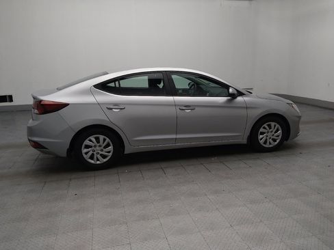 Used 2020 Hyundai Elantra SE w/ Cargo Package (C1) FWD image 10