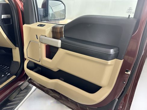 Used 2015 Ford F150 Lariat w/ Equipment Group 501A Mid image 29