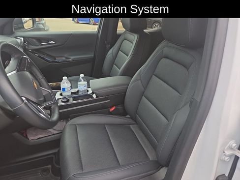 Used 2026 Chevrolet Equinox LT w/ Convenience Package II FWD image 10