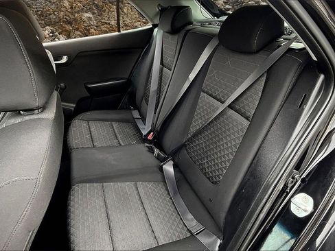 Used 2018 Kia Rio LX image 21