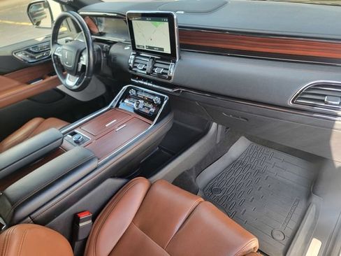 Certified 2021 Lincoln Navigator Reserve AWD/4WD image 26
