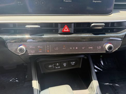 Used 2025 Kia K5 LXS FWD image 17
