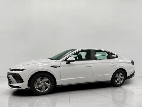 New 2026 Hyundai Sonata SE FWD image 38