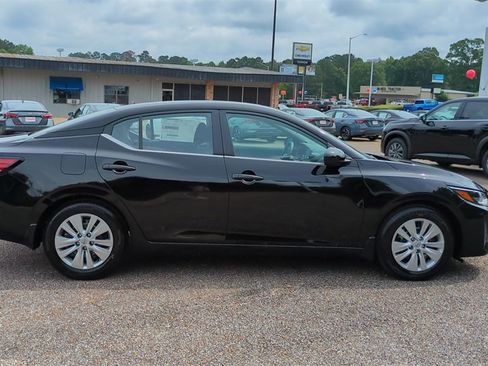 New 2025 Nissan Sentra S image 6