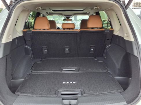 New 2026 Nissan Rogue Platinum AWD/4WD image 12