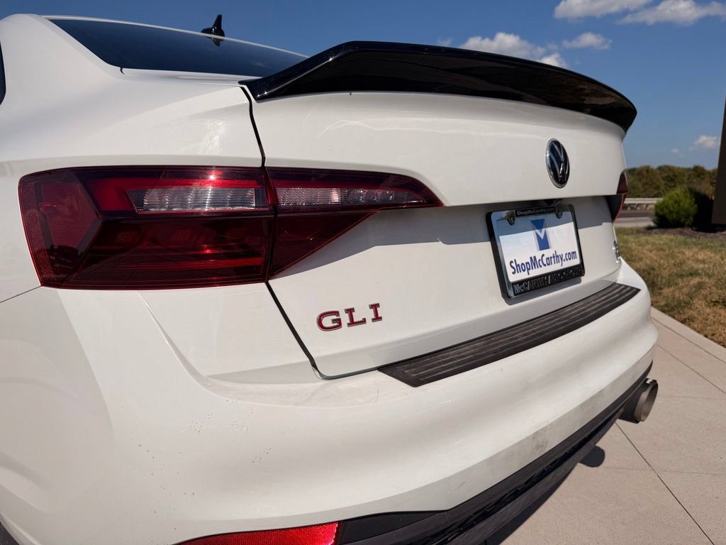 Used 2024 Volkswagen Jetta GLI 40th Anniversary Edition FWD image 30