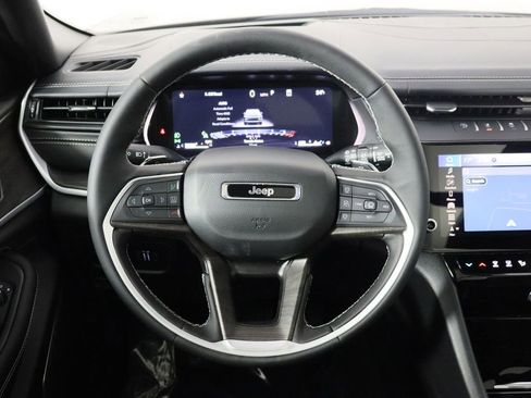 New 2026 Jeep Grand Cherokee Limited image 7