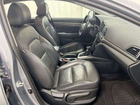 Used 2017 Hyundai Elantra Limited w/ Limited Tech Package 04 FWD image 23