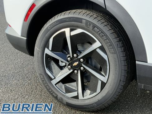 New 2026 Chevrolet Equinox EV LT image 37