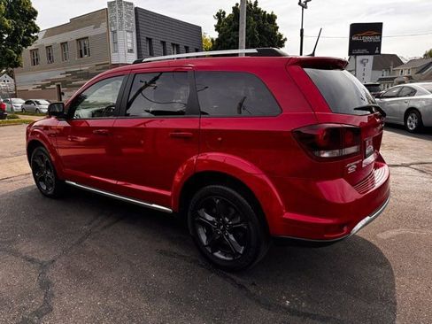 Used 2020 Dodge Journey Crossroad FWD image 4