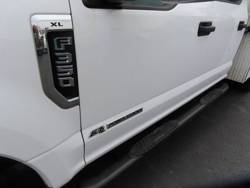 Used 2019 Ford F350 XL w/ Power Equipment Group AWD/4WD image 12