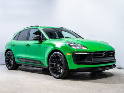 New 2026 Porsche Macan GTS image 9
