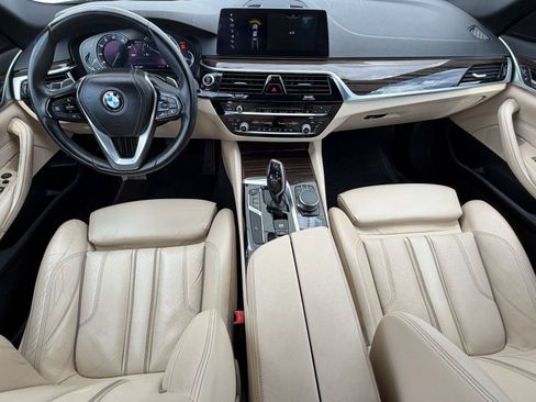Used 2017 BMW 530i RWD image 16