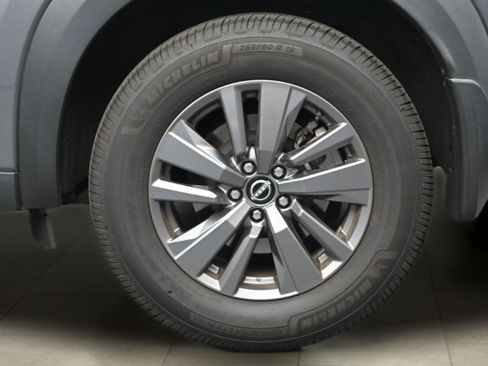 Used 2024 Nissan Pathfinder SV w/ Black Appearance Package FWD image 20