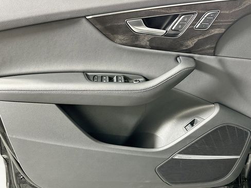 Used 2023 Audi Q7 2.0T Premium Plus w/ Premium Plus Package image 22