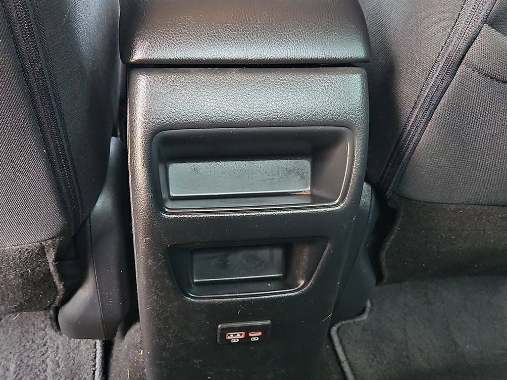 Used 2019 Nissan Sentra SV w/ Special Edition Package FWD image 18