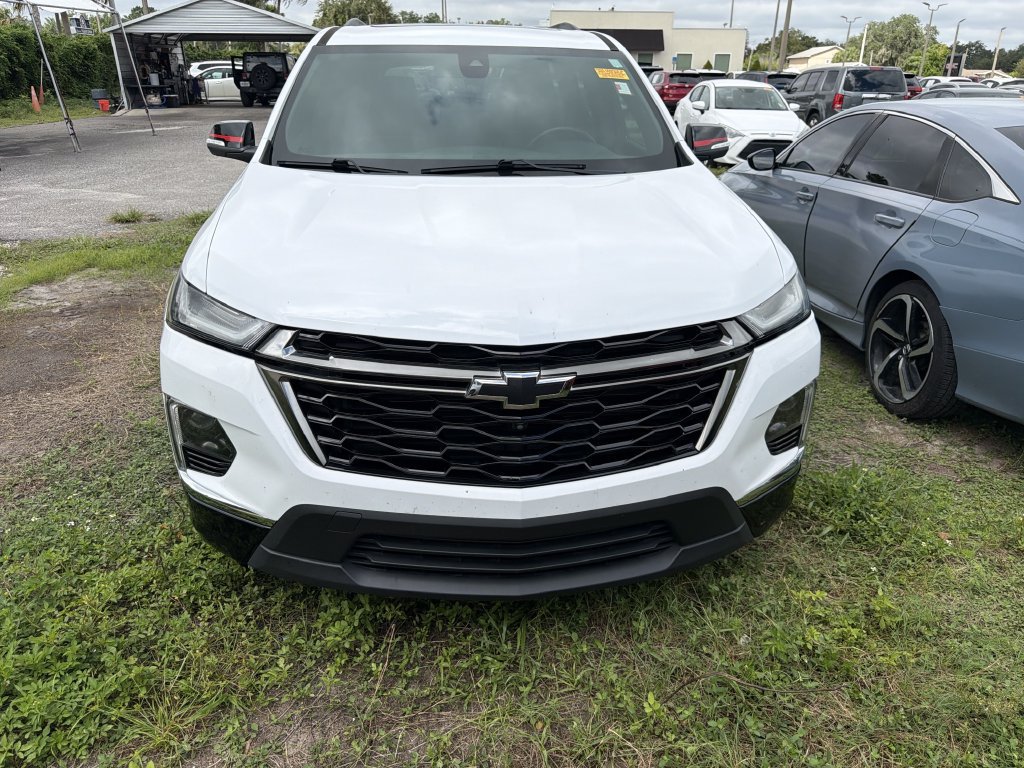 Used 2023 Chevrolet Traverse Premier w/ Redline Edition FWD image 4