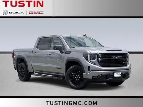 New 2026 GMC Sierra 1500 Elevation w/ LPO, Elevation Black Package RWD image 32