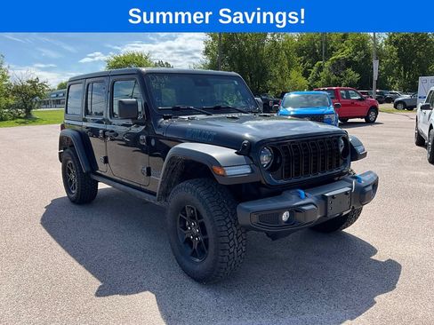 Used 2024 Jeep Wrangler Unlimited AWD/4WD image 9