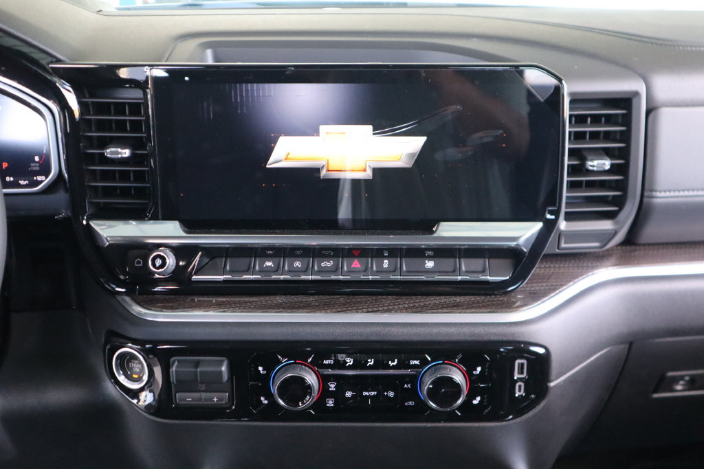 New 2026 Chevrolet Silverado 1500 RST w/ Convenience Package II AWD/4WD image 17