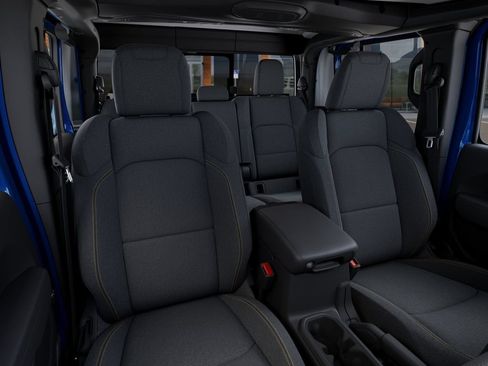 New 2026 Jeep Gladiator Sport AWD/4WD image 17