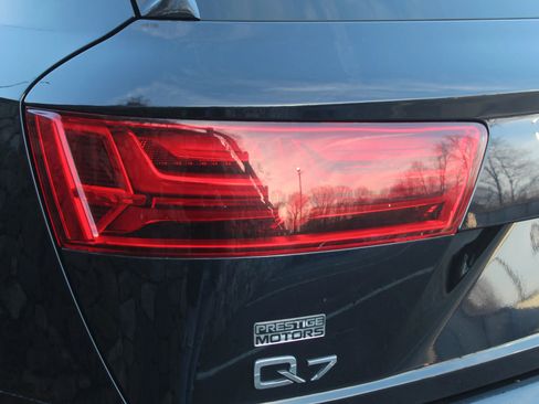 Used 2017 Audi Q7 2.0T Premium Plus w/ Premium Plus Package image 41