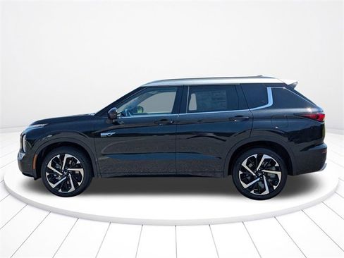 New 2025 Mitsubishi Outlander SEL image 6