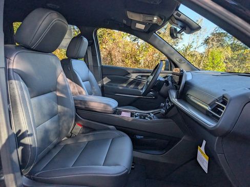 New 2026 Chevrolet Traverse LT w/ Enhanced Driving Package image 15