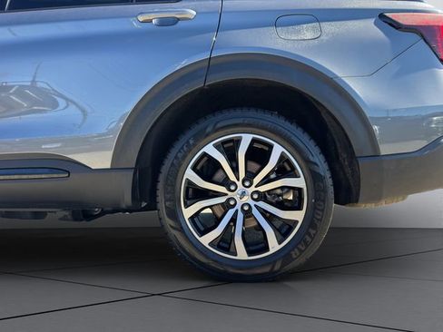 Used 2025 Ford Explorer ST-Line image 25